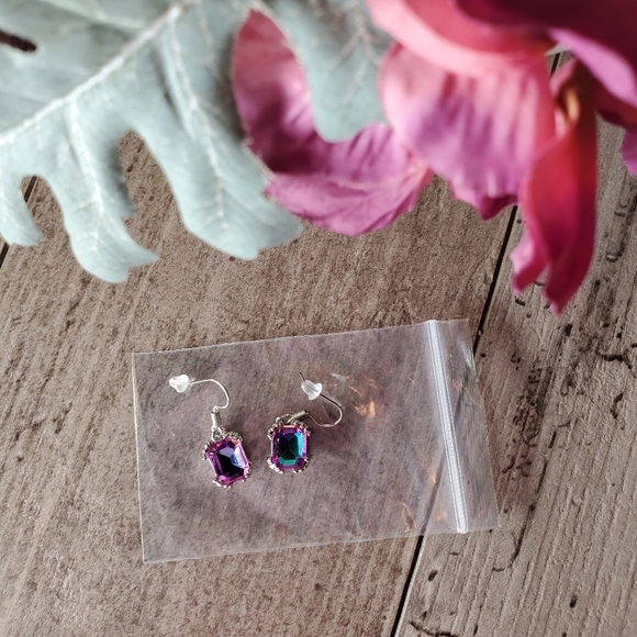 NWT Pink Iridescent Silver Tone Women's Drop Earrings - Picture 11 of 16